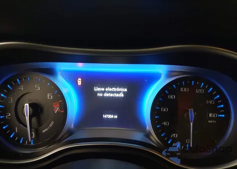 2016 Chrysler 300C Platinum z USA, uszkodzony, nr VIN 2C3CCASG3GH124181